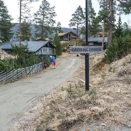 Four Bedroom Holiday In Uvdal Holiday home Tunhovd
